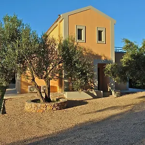 Elaia Μηνιά